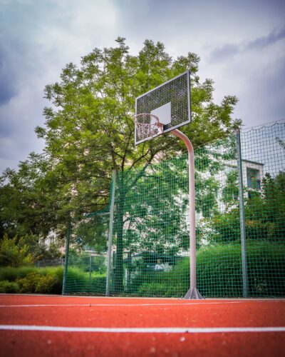 Boisko do streetballu na skwerze przy ul. Gibalskiego