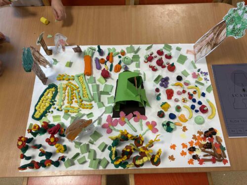 Praca dzieci z przedszkola - nagrodzona w Jesiennym konkursie 2025