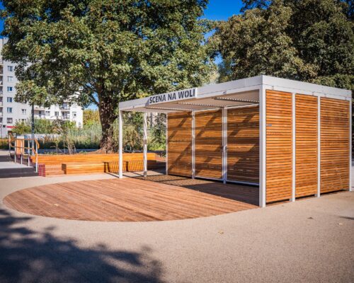 Scena do występów artystycznych na skwerze Gwary Warszawskiej