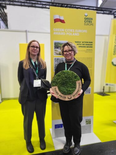 Olga Rosłoń-Skalińska i Alicja Zdrodowska z nagrodą Green Cities Europe dla ZZW