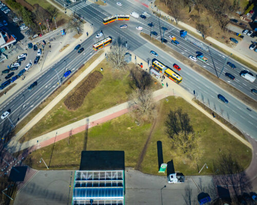 Teren zieleńca przy ul. Modlińskiej, alejka, ścieżka rowerowa, ulice